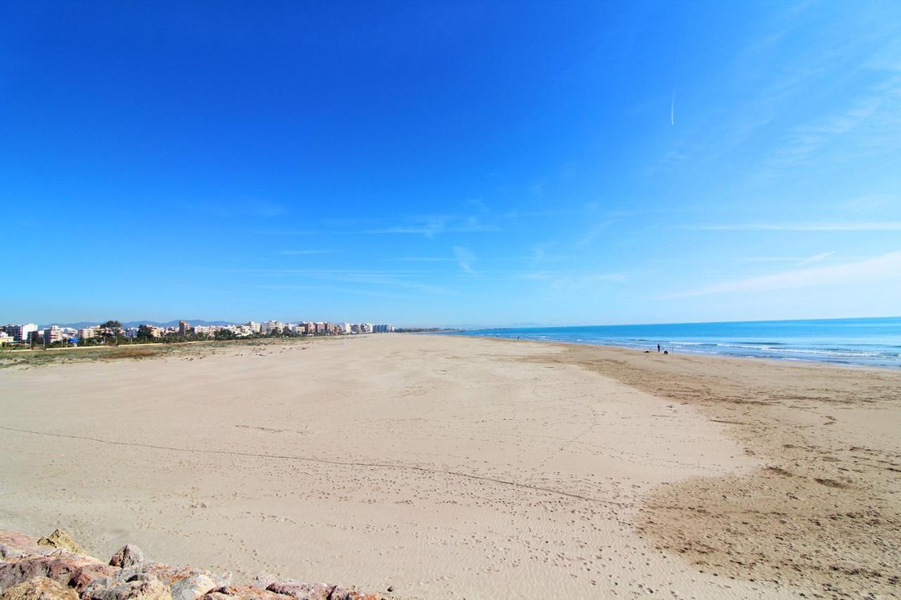 Global Properties, Estudio Para Parejas En La Playa Del Sagunto Kültér fotó
