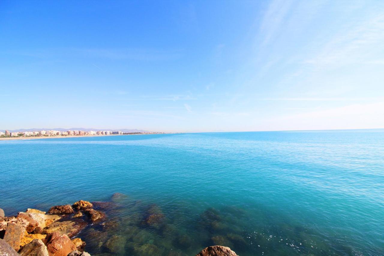 Global Properties, Estudio Para Parejas En La Playa Del Sagunto Kültér fotó